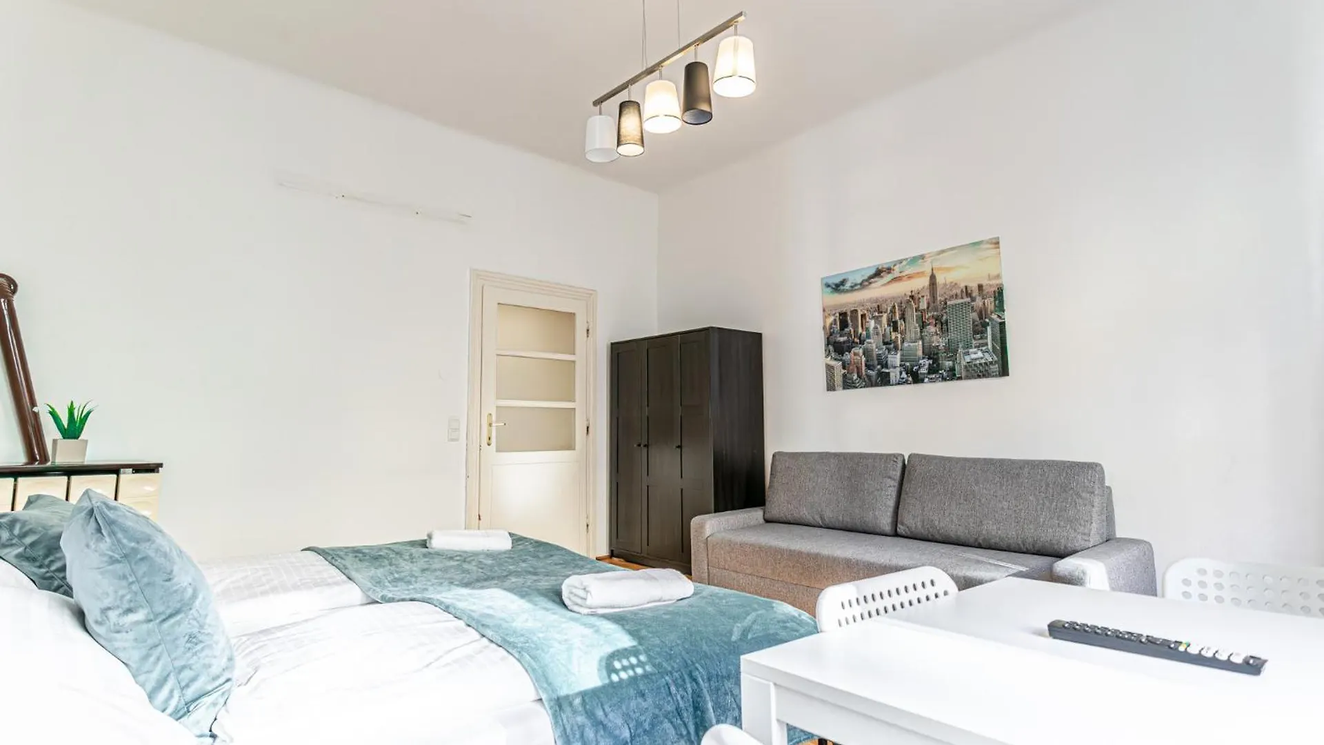 Comfy 1Br Apartment In The Heart Of Wiedeń